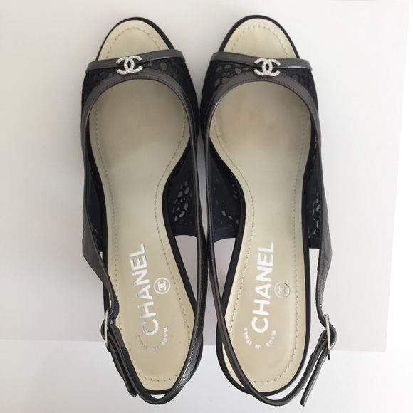 CHANEL Black Slingback Sandals NWT 40.5 - Picture 7 of 16